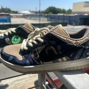 Travis Scott cactus jack nike shoes rare 13.5
